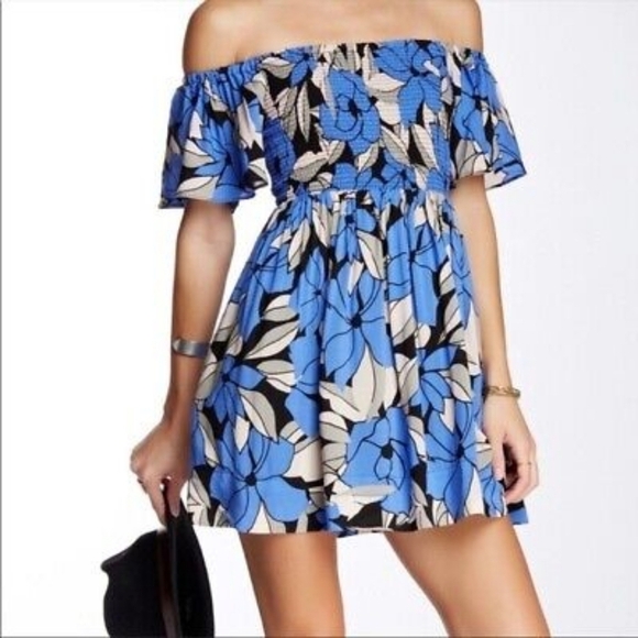 Free People Louise Off Shoulder Floral Smocked Mini Dress In Small - Picture 1 of 9